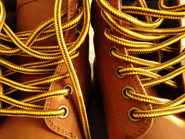 Kahverengi Erkek Kış Boots — Stok fotoğraf