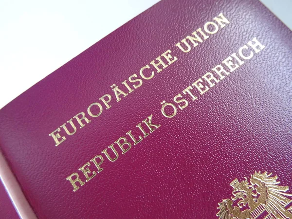 Avusturya pasaportu görünümü
