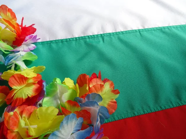 Bulgaristan Bayrağı Üzerinde Hawaii Kolye — Stok fotoğraf