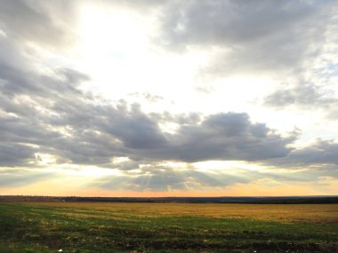 Dramatik bulutlu gökyüzü