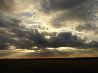 Dramatik bulutlu gökyüzü