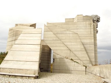 Bulgaristan, Shumen 1300 yıllık anıt