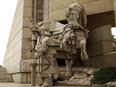 Bulgaristan, Shumen 1300 yıllık anıt