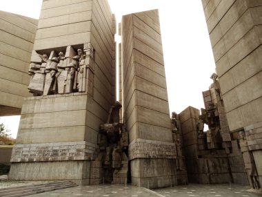 Bulgaristan, Shumen 1300 yıllık anıt