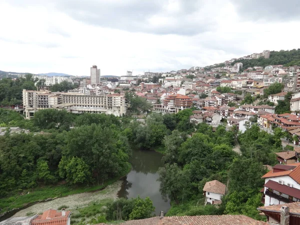 Görünüm Veliko Tarnovo şehir, Bulgaristan — Stok fotoğraf