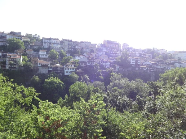 Uitzicht op de stad van Veliko Tarnovo, Bulgarije — Stockfoto