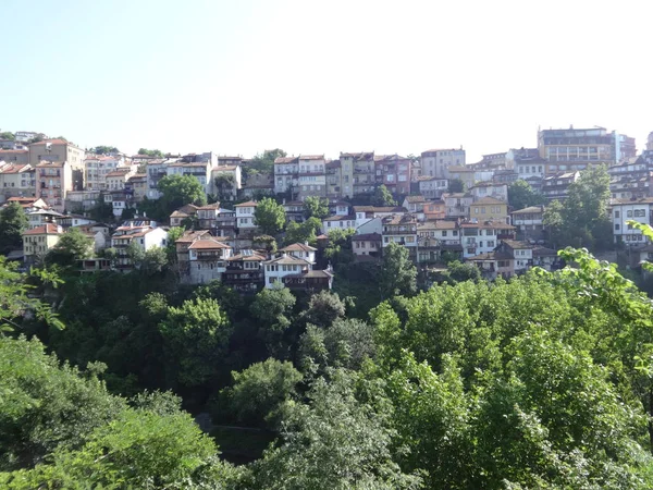 Uitzicht op de stad van Veliko Tarnovo, Bulgarije — Stockfoto