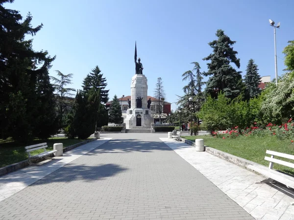 保加利亚母亲纪念纪念碑, 大特尔诺沃 — 图库照片