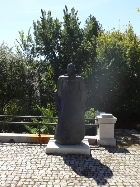 Monumento de pedra em Veliko Tarnovo, Bulgária — Fotografia de Stock