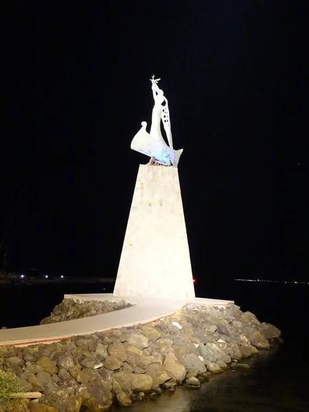 Estátua Noturna Nessebar Bulgária — Fotografia de Stock