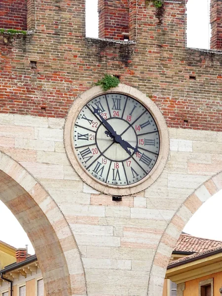 Italienska Vintage City Clock — Stockfoto