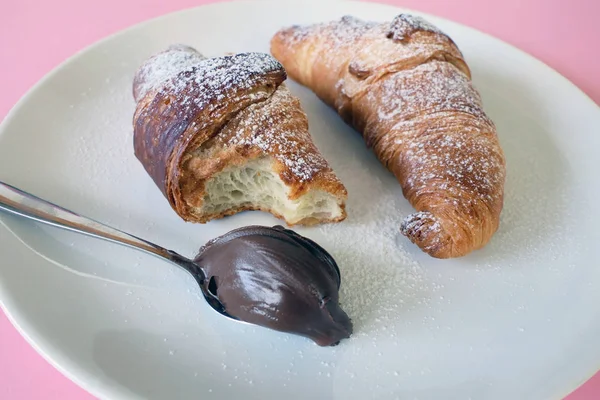 Delicious French Croissants and Chocolate in a White Plate on a — Stock Photo, Image