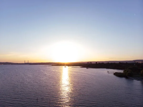 Pôr Sol Sobre Lago — Fotografia de Stock