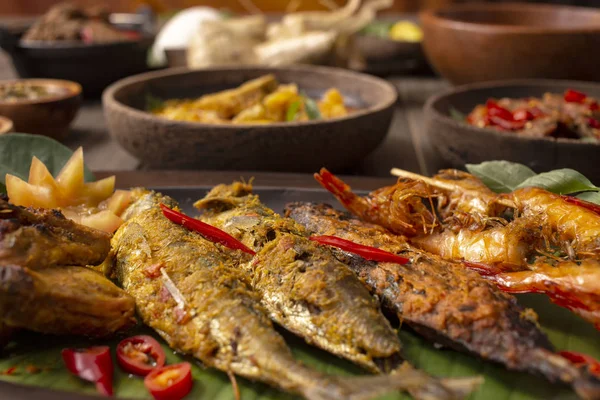 Различные Индонезийские Блюда Западной Суматеры — стоковое фото