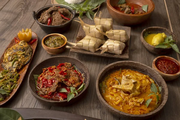 Verschiedene Indonesische Küche Aus Westsumatera — Stockfoto