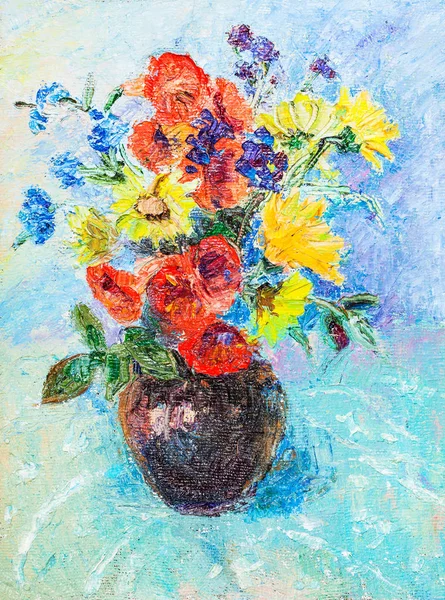 Bunte Blumen in Keramikvase — Stockfoto