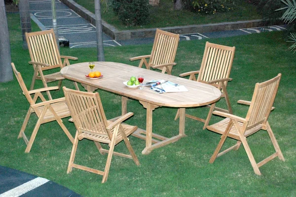 Teak Garden Furniture Outdoor Teak Garden Furniture Folding Chairs Table — Stock Photo, Image