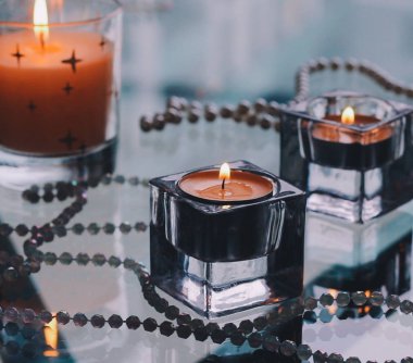 Güzel tatil mum ışıkları, romantik ev dekorasyon