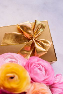 Güzel hediye için bir özel durum, düşünceli hediye kalp