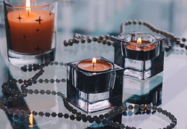 Güzel tatil mum ışıkları, romantik ev dekorasyon