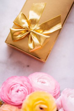 Güzel hediye için bir özel durum, düşünceli hediye kalp