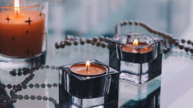 Güzel tatil mum ışıkları, romantik ev dekorasyon