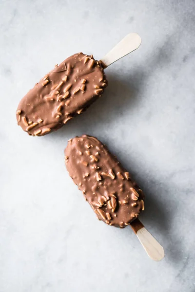 Sorvete Amêndoa Chocolate Pastelaria Conceito Estilo Comida Doce Visuais Elegantes — Fotografia de Stock