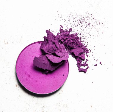 ezilmiş makyaj ürünleri - kozmetik ve güzellik kavramı, zarif görsel tarz