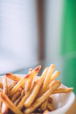 rustik gıda ve ev yapımı yemek sadece patates kızartması hazır, zarif görsel pişmiş kavramı - tarz