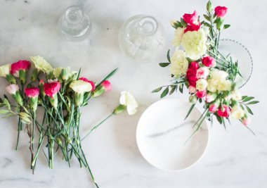 Çiçekçi buket tasarım - düğün, tatil ve çiçek bahçesi kavramı, zarif görsel tarz