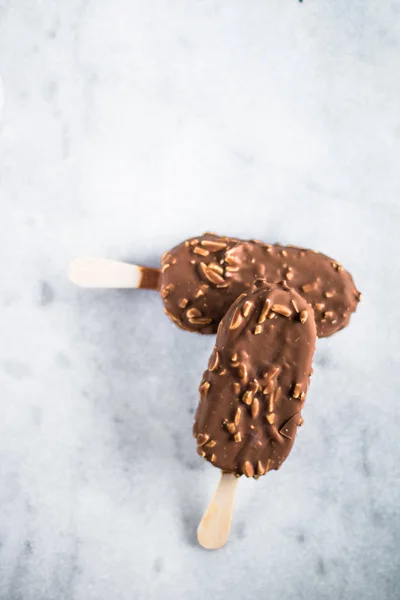 Sorvete Amêndoa Chocolate Pastelaria Conceito Estilo Comida Doce Visuais Elegantes — Fotografia de Stock