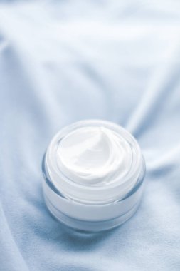 Lüks yüz kremi kavanoz mavi ipek