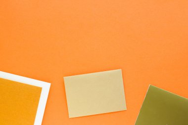 İş marka, flatlay mockup için kağıt kırtasiye seti