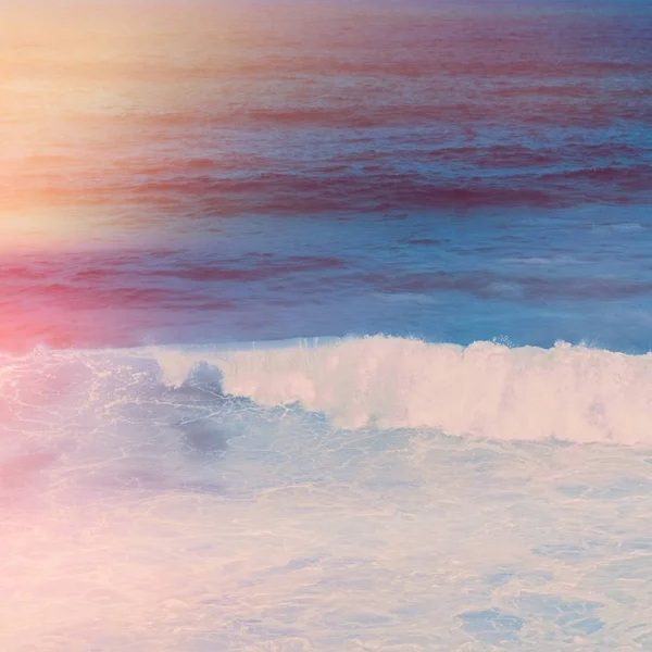 Мечтательный океан летом — стоковое фото