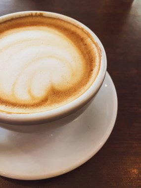 Kapuçino bir restoranda bir kahve molası