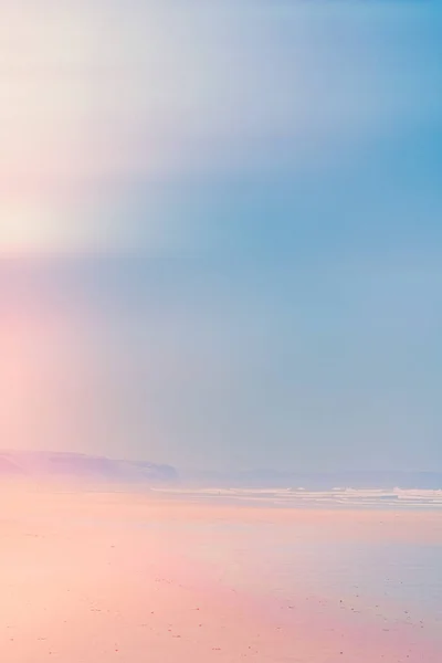 Dreamy ocean coast in summer — Stock Photo, Image