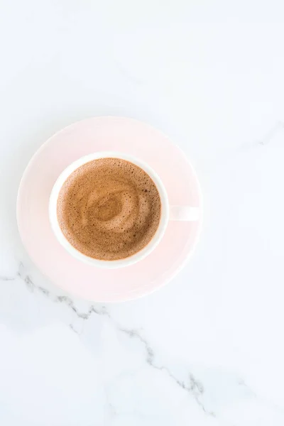 대리석, flatlay 뜨거운 향기로운 커피 — 스톡 사진