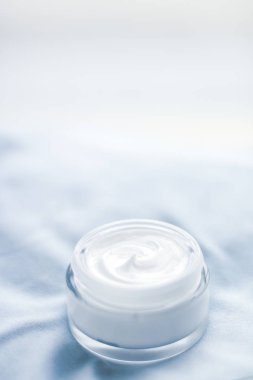 Lüks yüz kremi kavanoz mavi ipek