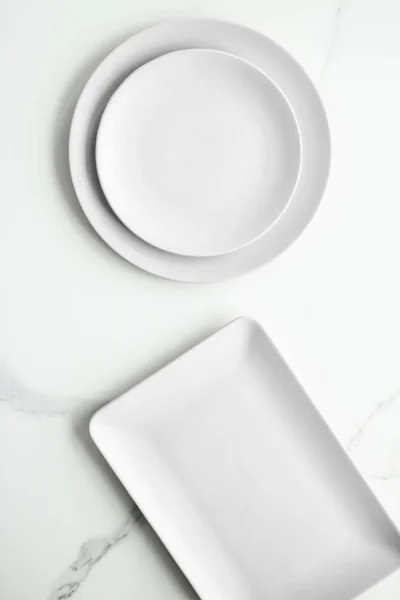 Servir el plato perfecto — Foto de Stock