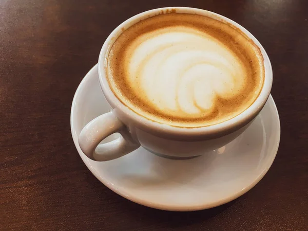 Cappuccino w restauracji, przerwa na kawę — Zdjęcie stockowe