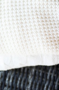 Sıcak örme giysiler, yumuşak ve beyaz