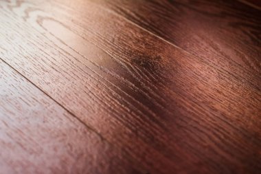 Kırmızı ahşap doku, iç tasarım