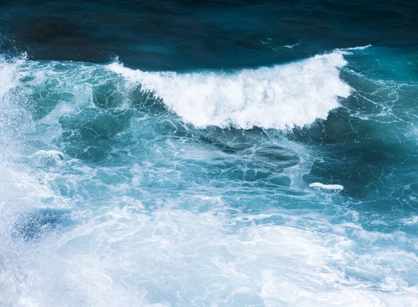 Okyanus manzarası, mükemmel seyahat ve tatil yeri.