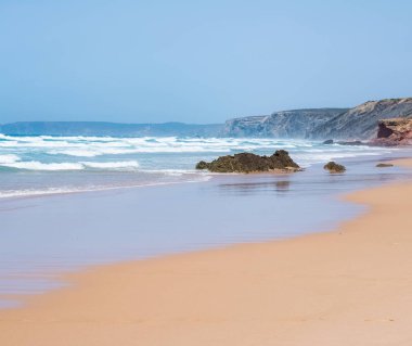 Okyanus manzarası, mükemmel seyahat ve tatil yeri.