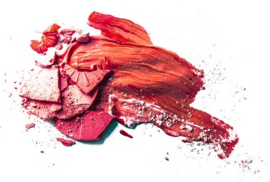 Ezilmiş göz farı, toz ve sıvı temeli yakın çekim izole