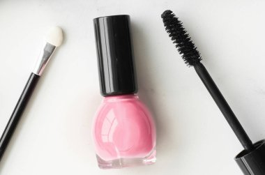 Makyaj ve kozmetik ürünleri mermer, düz arkaplan