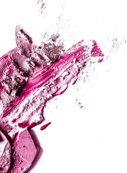 Ezilmiş göz farı, toz ve sıvı temeli yakın çekim izole