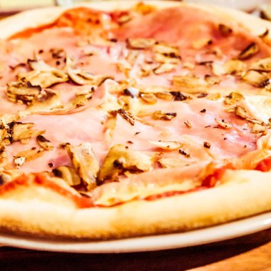 İtalya'da pizzacı geleneksel İtalyan pizza, gastronomik trav