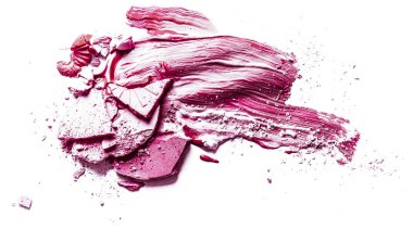 Ezilmiş göz farı, toz ve sıvı temeli yakın çekim izole