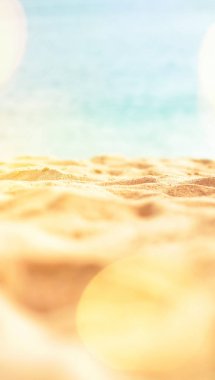 Yaz aylarında güneşli plaj, mükemmel bir aile tatili